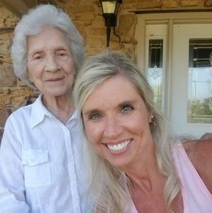 Meet your Posher, Stacy